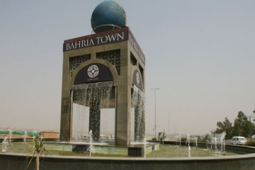 bahria town , 10 marla double story banglaw , 5 beds